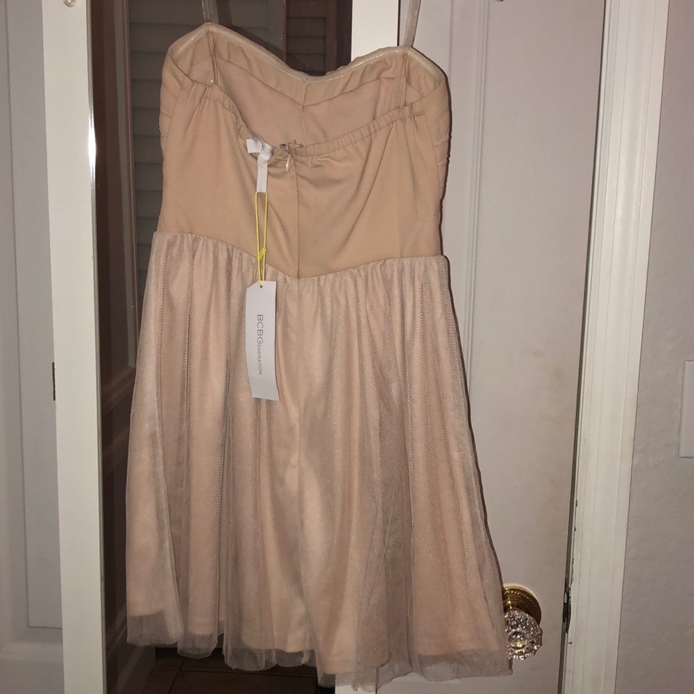 Dress - Picture 2 of 4